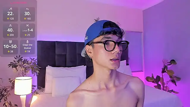 Phillicious   online show from 11/10/25, 09:36