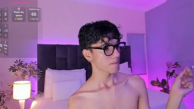 Phillicious   online show from 11/12/25, 11:25