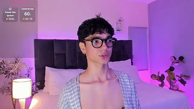 Phillicious   online show from 11/22/25, 10:42