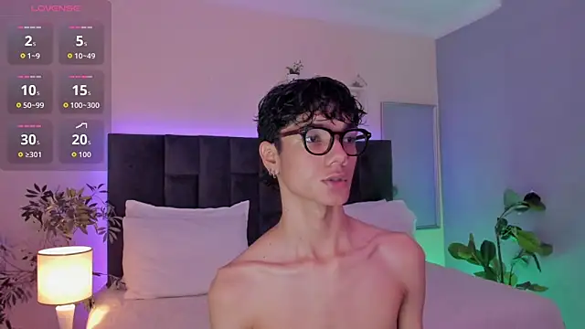 Phillicious   online show from 11/30/25, 12:36