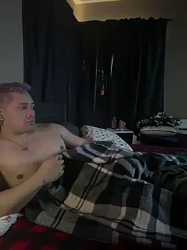 GirThyDock online show from 01/11/26, 08:25