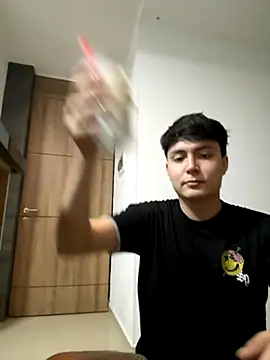 Snapshot of sexydany_ chatting on 10/22/25, 06:57 sexydany  online show from 10/22/25, 06:57