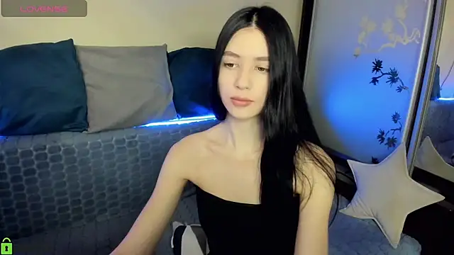 SelinLi online show from 02/15/26, 09:41