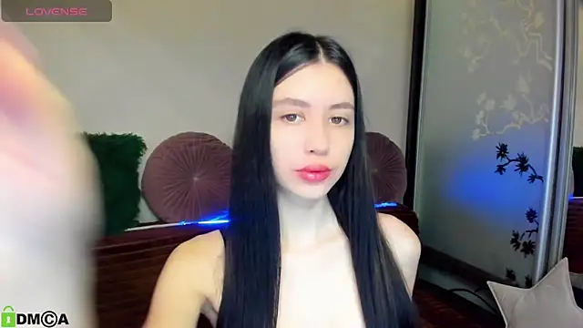 Snapshot of SelinLi chatting on 03/12/26, 08:31 SelinLi online show from 03/12/26, 08:31