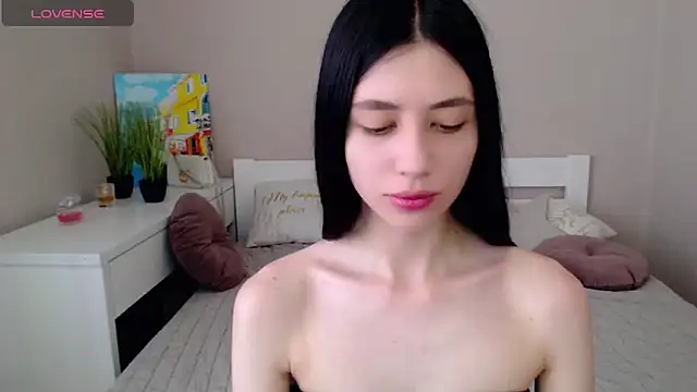 Snapshot of SelinLi chatting on 06/22/26, 09:06 SelinLi online show from 06/22/26, 09:06