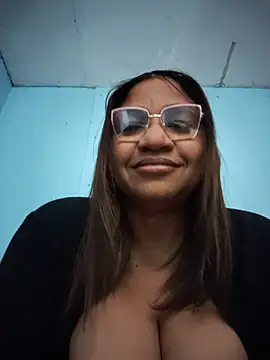 Snapshot of Avannay chatting on 07/11/26, 01:30 Avannay online show from 07/11/26, 01:30