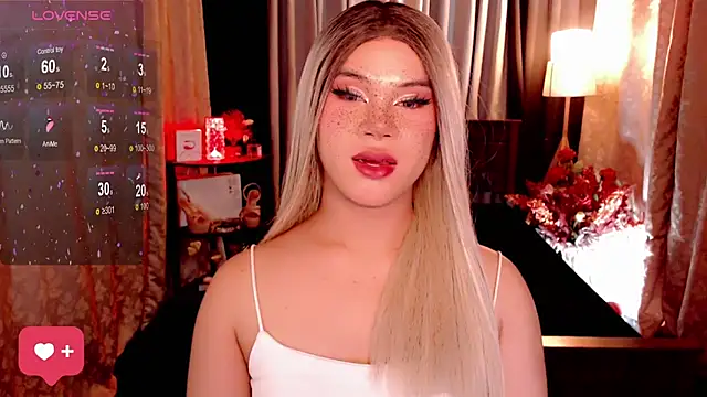 Snapshot of IamRaeganDolls69 chatting on 09/27/25, 05:12 IamRaeganDolls69 online show from 09/27/25, 05:12