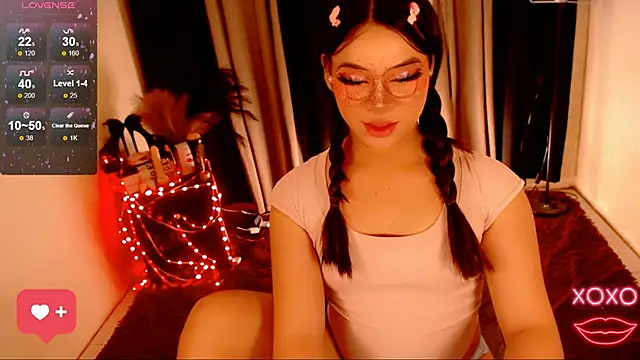 Snapshot of IamRaeganDolls69 chatting on 10/12/25, 06:40 IamRaeganDolls69 online show from 10/12/25, 06:40