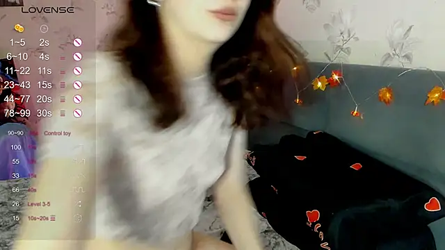 DiaDavidson online show from 11/24/25, 09:25