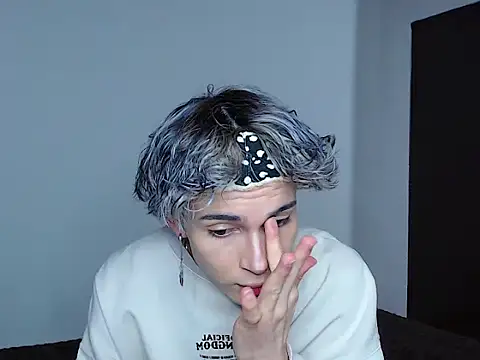 john vichenso online show from 10/27/25, 10:14