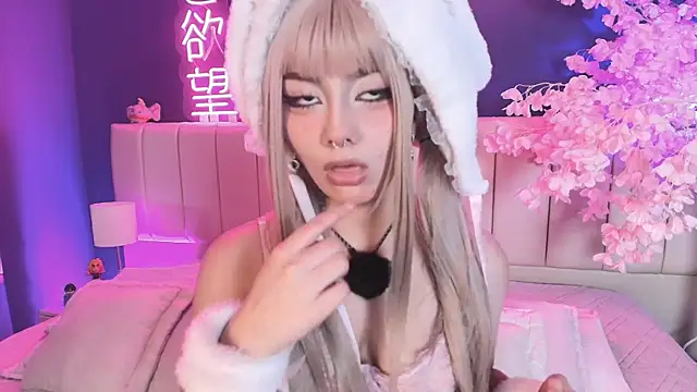 Shizuko  online show from 03/31/26, 09:26