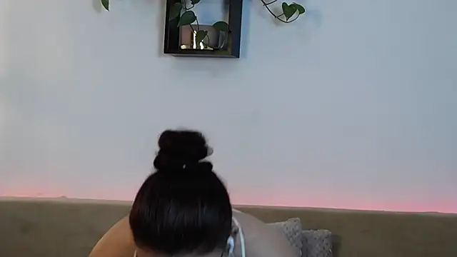 ScarletNoiree online show from 11/05/25, 11:54