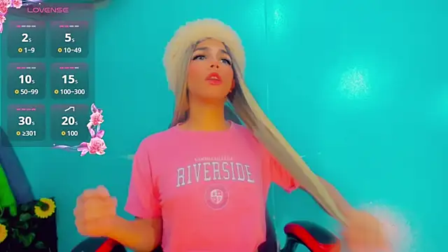 Britany montiel online show from 11/08/25, 07:12