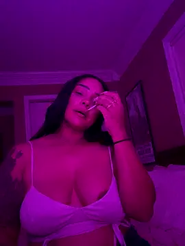 Snapshot of Sexilexiprincess chatting on 09/22/25, 02:57 Sexilexiprincess online show from 09/22/25, 02:57