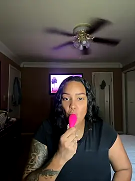 Snapshot of Sexilexiprincess chatting on 09/28/25, 04:12 Sexilexiprincess online show from 09/28/25, 04:12