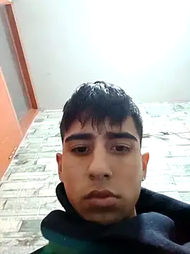 Snapshot of giudich1 chatting on 09/10/25, 11:38 giudich1 online show from 09/10/25, 11:38