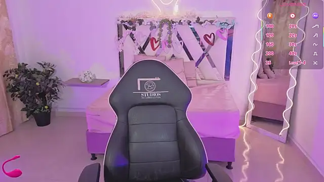 ZURY TAY online show from 11/19/25, 11:43