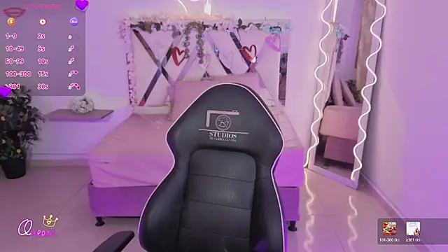 Snapshot of ZURY_TAY chatting on 02/02/26, 11:42 ZURY TAY online show from 02/02/26, 11:42