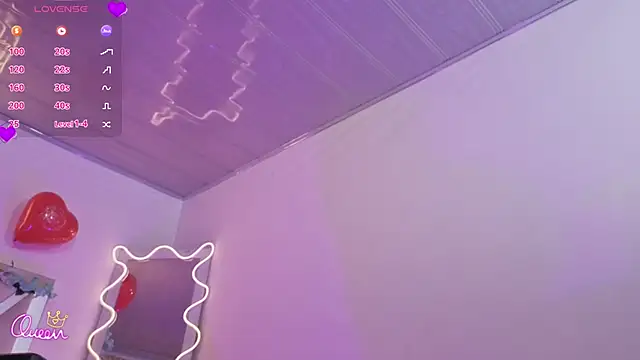 Snapshot of ZURY_TAY chatting on 02/14/26, 12:02 ZURY TAY online show from 02/14/26, 12:02