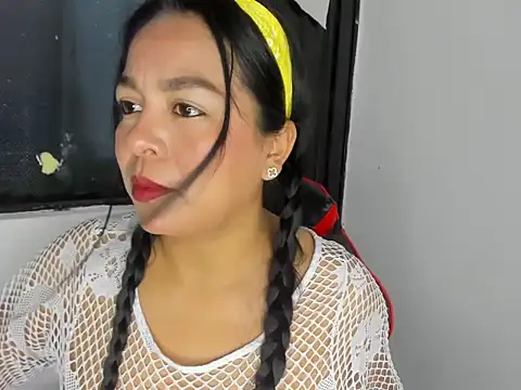 Snapshot of Mature-Debora chatting on 09/16/25, 02:56 Mature-Debora online show from 09/16/25, 02:56