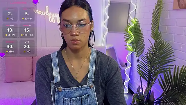 artemiss tay online show from 09/17/25, 07:26