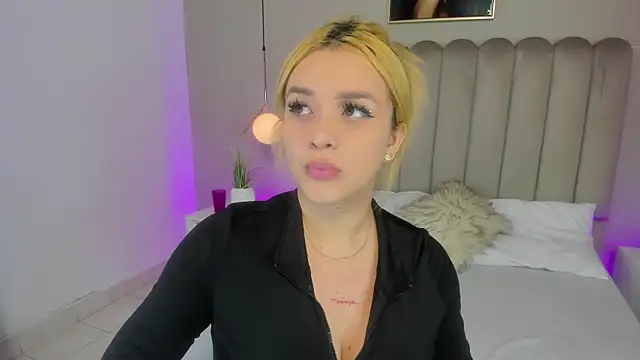 Dani rosse  online show from 04/23/26, 12:51