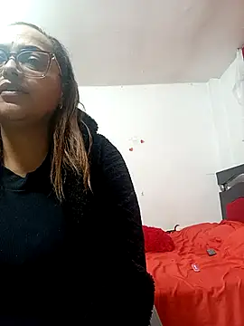 Lady 16 online show from 10/16/25, 12:00