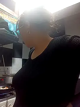 Lady 16 online show from 02/21/26, 02:34