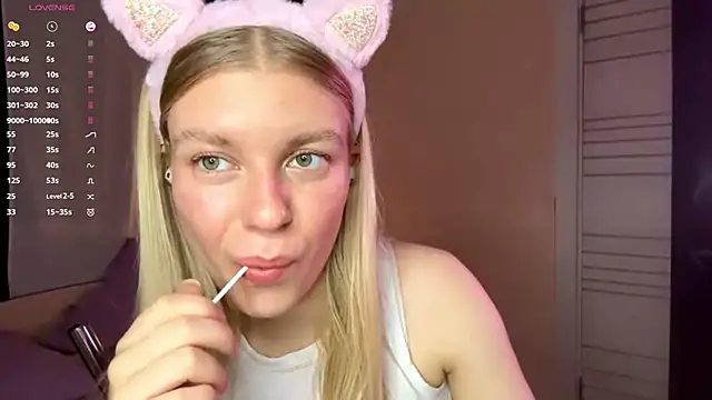 MaryjaneSpider online show from 10/23/25, 03:44