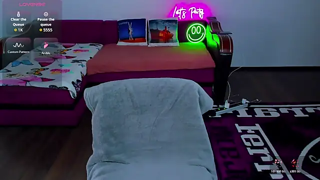 MiaKiittyy online show from 12/01/25, 01:32