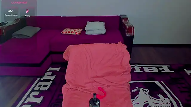 MiaKiittyy online show from 01/17/26, 05:27