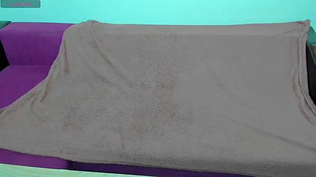 MiaKiittyy online show from 04/19/26, 10:23