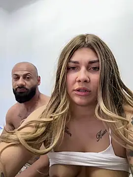 MiaKiittyy online show from 05/17/26, 08:38