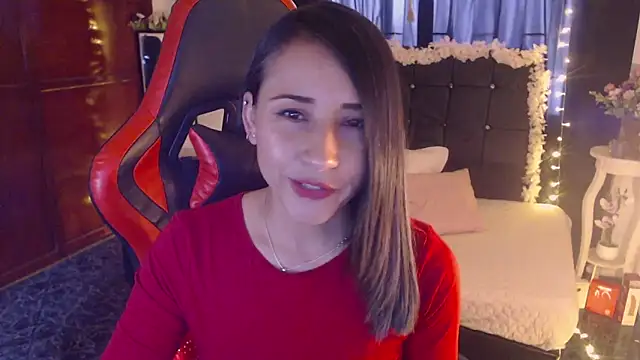 Snapshot of Sofia-mel chatting on 10/20/25, 08:09 Sofia-mel online show from 10/20/25, 08:09