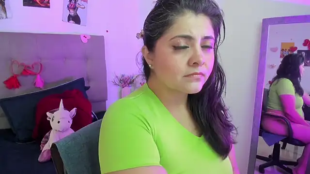 TifanyAmazinng online show from 03/05/26, 01:51