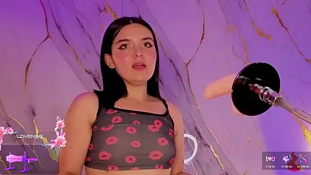 Snapshot of alicecute77 chatting on 02/14/26, 12:51 alicecute77 online show from 02/14/26, 12:51