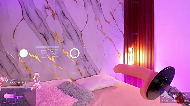 Snapshot of alicecute77 chatting on 02/23/26, 02:20 alicecute77 online show from 02/23/26, 02:20