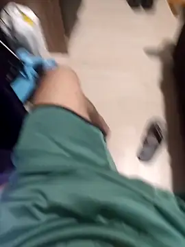 comobucetinhas online show from 12/18/25, 07:31