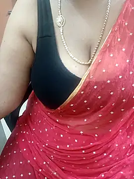 tami lavanya online show from 10/24/25, 04:03