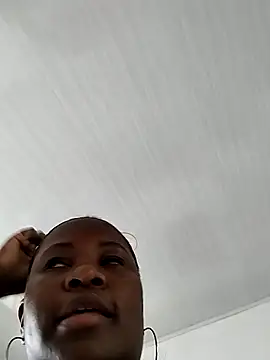 Snapshot of martinabro chatting on 09/12/25, 03:23 martinabro online show from 09/12/25, 03:23