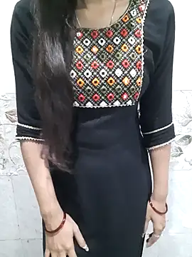 Aarti-kumri online show from 02/25/26, 06:50