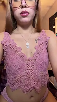 ZeziGamingg online show from 06/21/26, 03:20