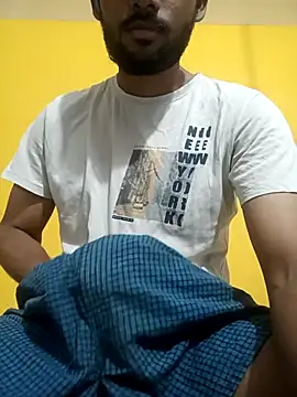 Snapshot of mayur_raaje chatting on 02/01/26, 07:56 mayur raaje online show from 02/01/26, 07:56