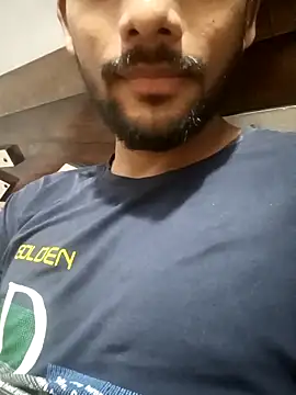 Snapshot of mayur_raaje chatting on 02/08/26, 05:16 mayur raaje online show from 02/08/26, 05:16