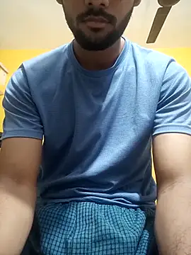 Snapshot of mayur_raaje chatting on 02/11/26, 10:42 mayur raaje online show from 02/11/26, 10:42