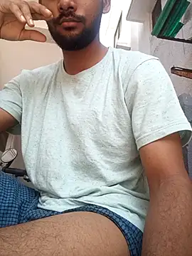 Snapshot of mayur_raaje chatting on 03/10/26, 08:08 mayur raaje online show from 03/10/26, 08:08