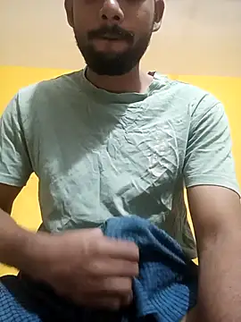 Snapshot of mayur_raaje chatting on 03/13/26, 07:42 mayur raaje online show from 03/13/26, 07:42