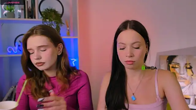 amanda-miki online show from 09/26/25, 07:18