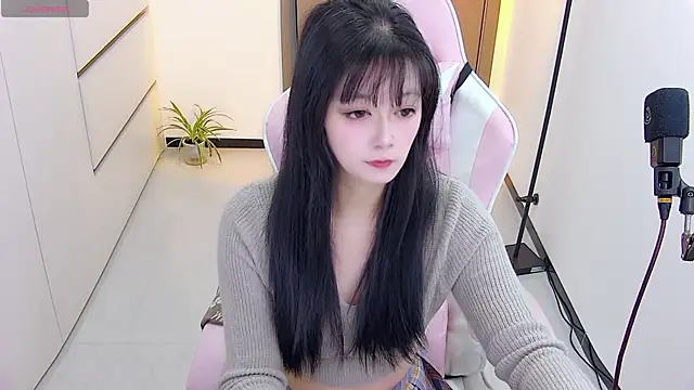 Fioriy66 online show from 11/14/25, 10:03