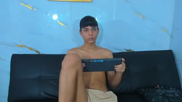 The boys at online show from 04/25/26, 04:26